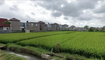 Jalan Pantai Mengening